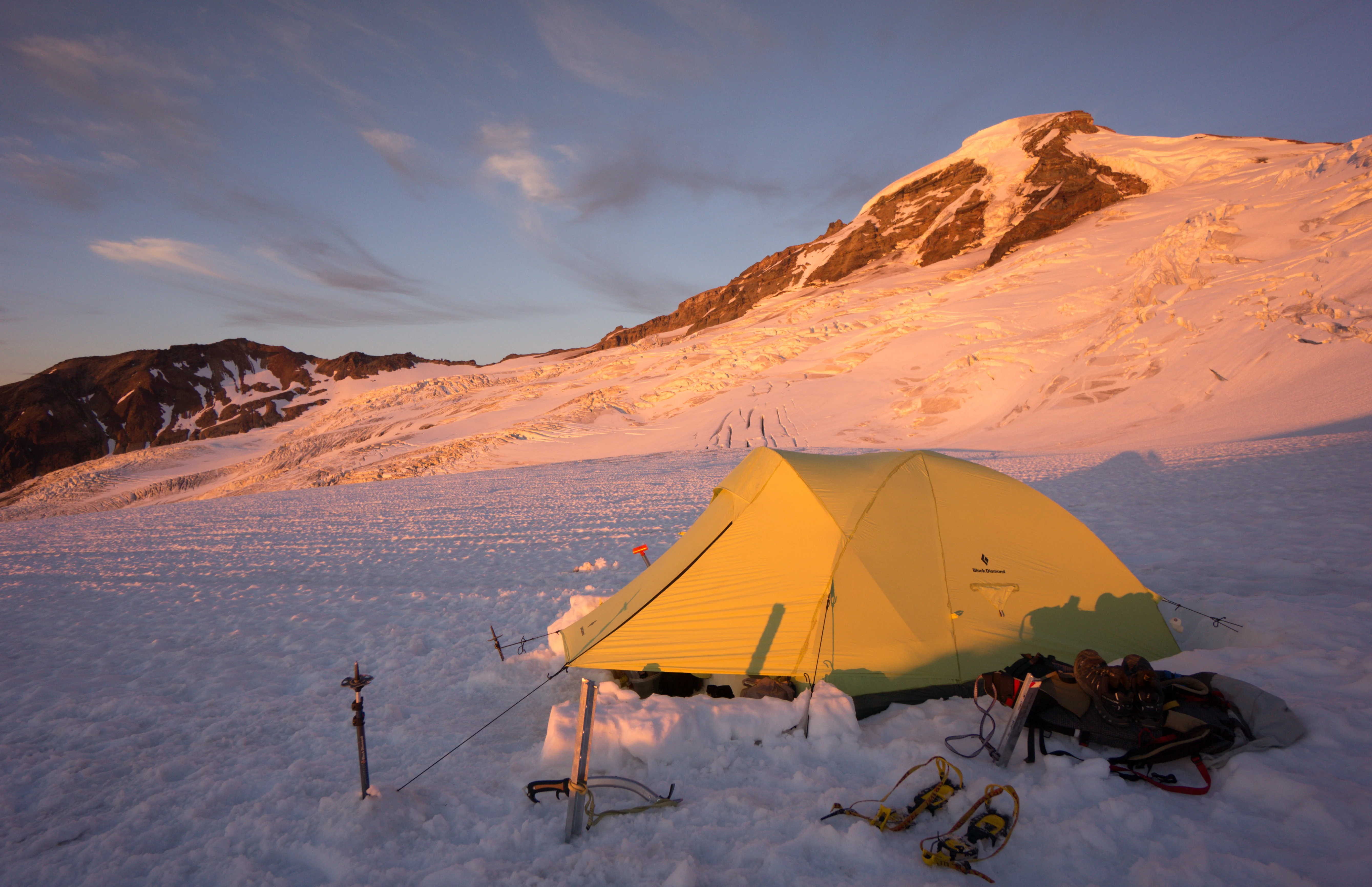 Mt Baker North Ridge Summit Climb - Image 4